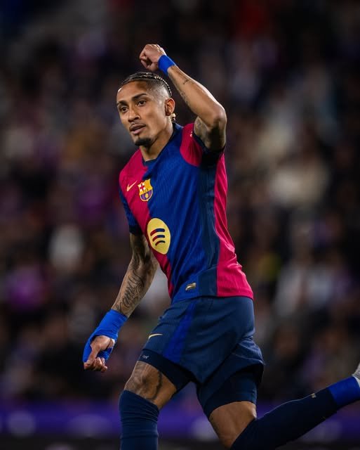 رافينيا لاعب برشلونة