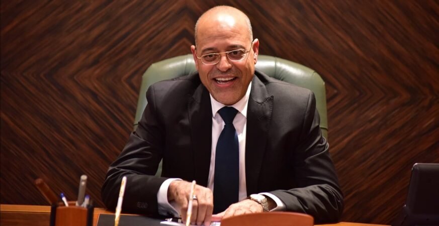 وزير العمل محمد جبران