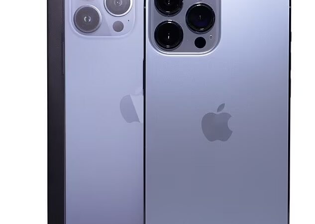 آيفون 17