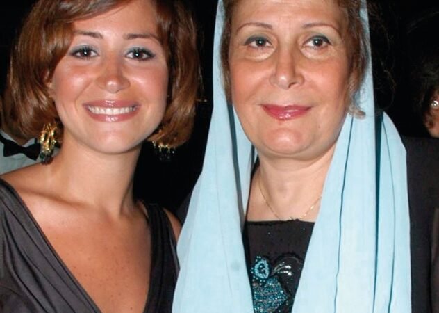والدة منة شلبي
