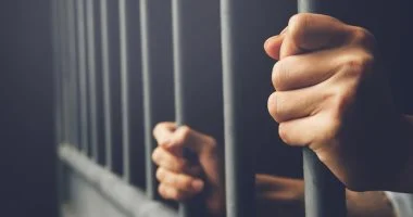 بديل آمن لليزك.. اكتشاف طريقة لإعادة تشكيل القرنية في دقيقة واحدة فقط 