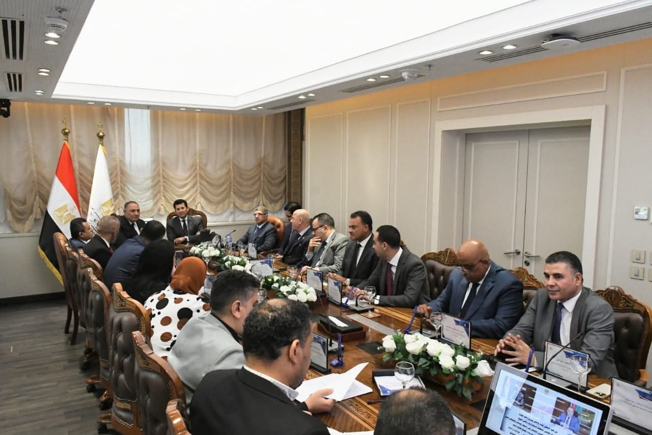 اجتماع وزارة الشباب والرياضة 